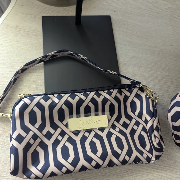 New 5 Pc Set Jujube Legacy Navigator - Picture 14 of 16